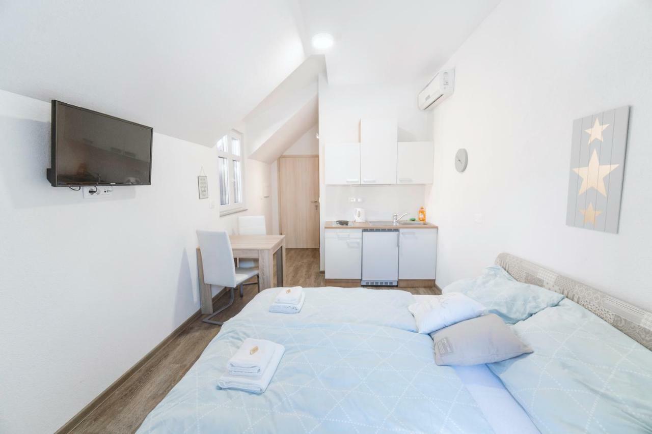 Anita'S Studio Apartments Lublana Zewnętrze zdjęcie